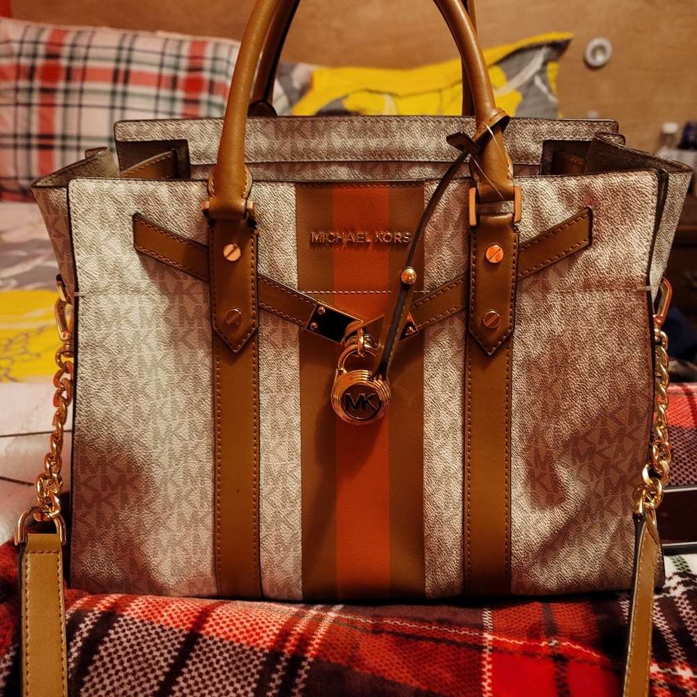 Michael kors purse
